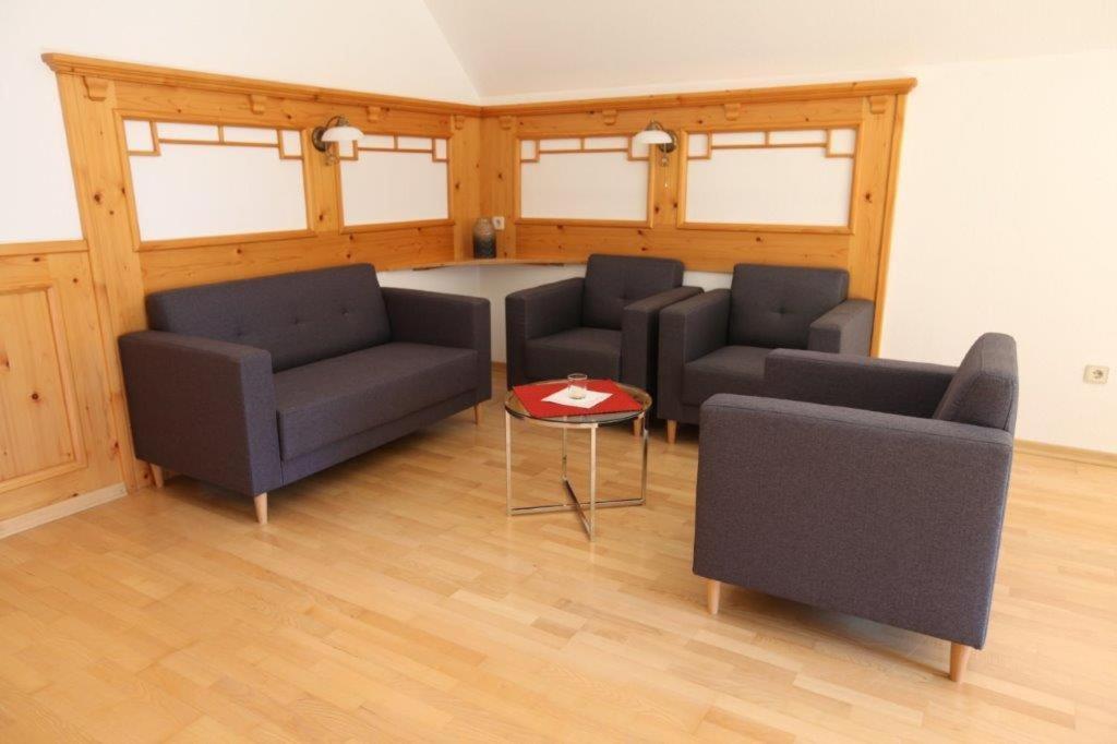 Hotel Bergkristall ヴィルダルペン エクステリア 写真