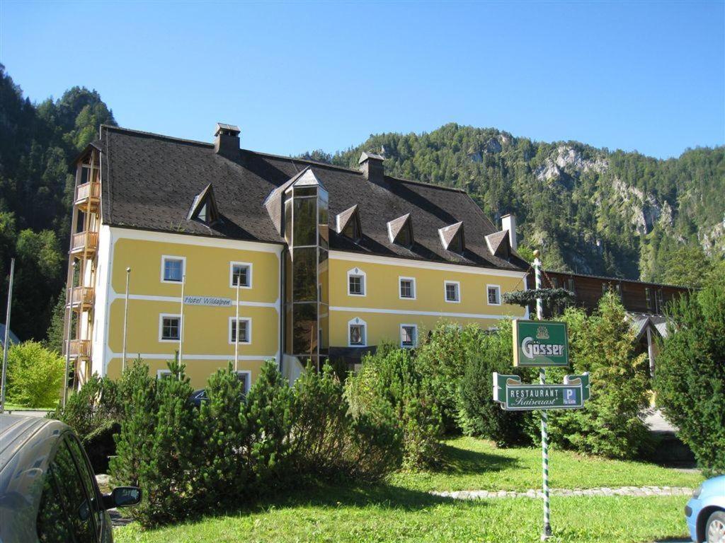Hotel Bergkristall ヴィルダルペン エクステリア 写真
