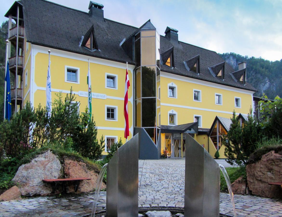Hotel Bergkristall ヴィルダルペン エクステリア 写真