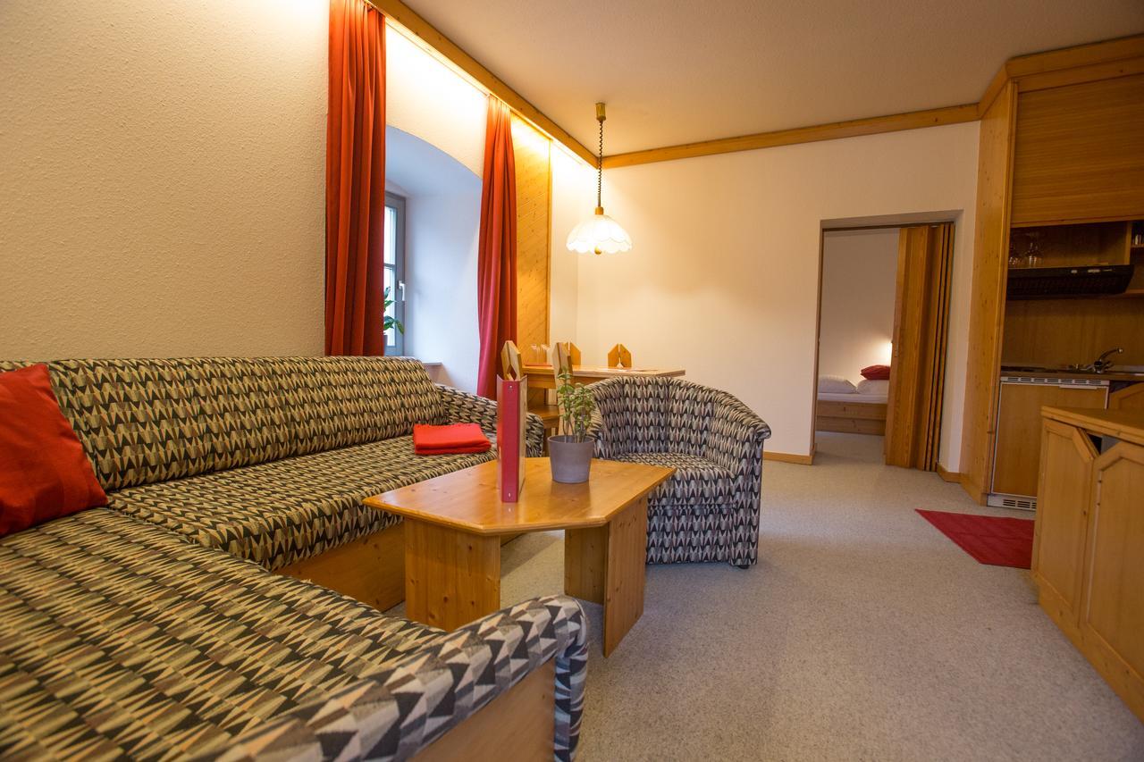 Hotel Bergkristall ヴィルダルペン エクステリア 写真